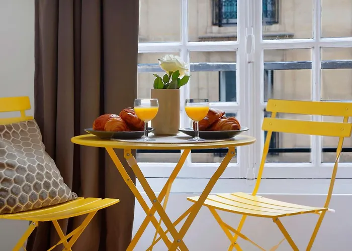 Serenty - Le Marais - Place Des Vosges